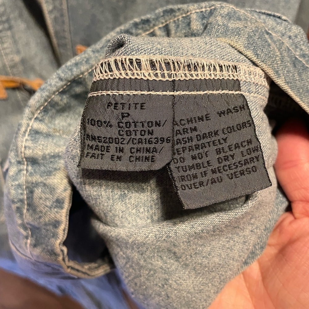 Vintage Lizsport 90s light denim oversized jacket with wooden toggle clasps - Picture 6 of 6